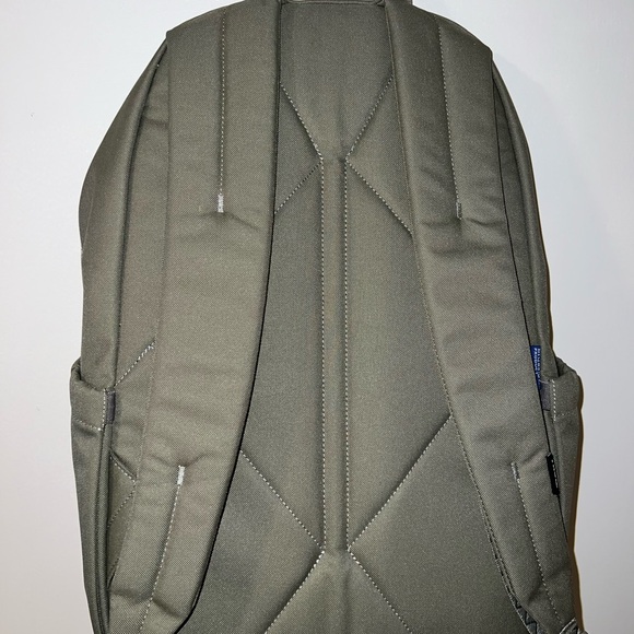 Thule Notus Backpack 20L - Picture 6 of 8